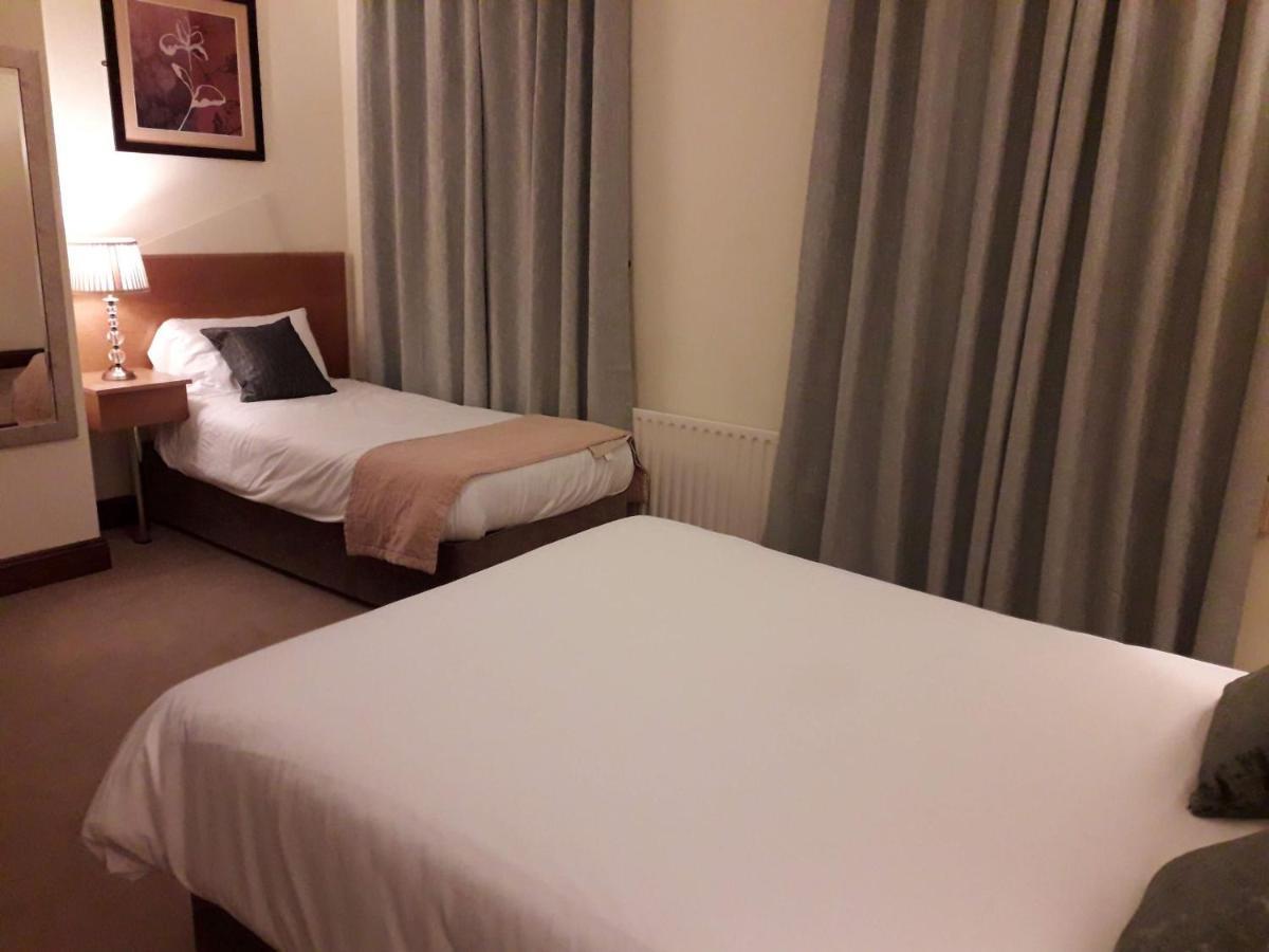 Ma Dwyer'S Guest Accommodation Navan Ngoại thất bức ảnh